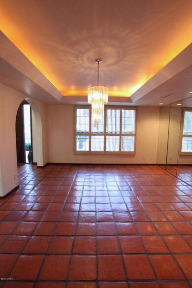 5425 E Camelhill Rd, Phoenix, AZ 85018 - photo 6