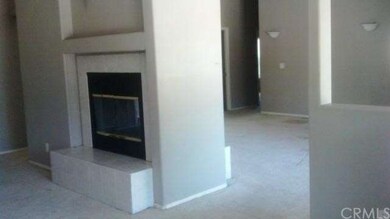 Home has extra large living and adjacent family ro