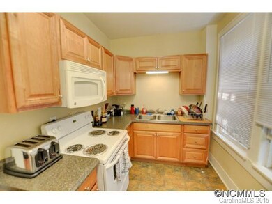 New Kitchen Apt 1