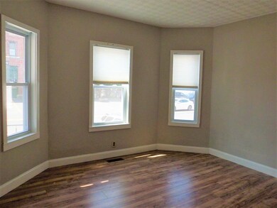 273 W 6th St unit 1, Lowell, MA 01850 - photo 4