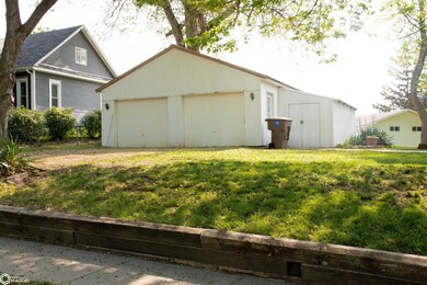 321 Elm St, Coon Rapids, IA 50058 - photo 5