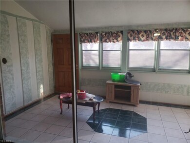 25320 Country Club Blvd unit 7-16, North Olmsted, OH 44070 - photo 7