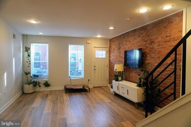 2047 Mountain St, Philadelphia, PA 19145 - photo 4