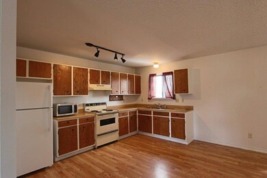 06Kitchen