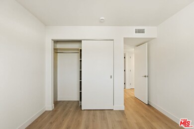 2845 Marsh St unit 1/2, Los Angeles, CA 90039 - photo 6