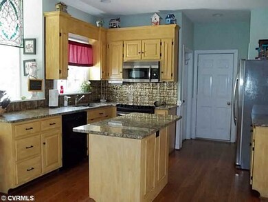 Kitchen - Custom kitchen with upgraded appliances,