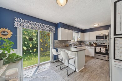 2500 Champion Way, Lansing, MI 48910 - photo 7