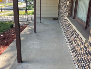 2900 Carriage Ln, Waukegan, IL 60085 - photo 5