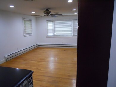 357 Jarvis Ave, Holyoke, MA 01040 - photo 5