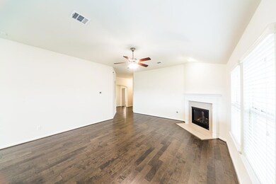 19215 Jenny Creek Ct, Tomball, TX 77377 - photo 7