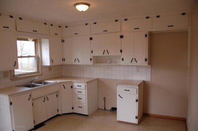 4302 Ballard Rd, Lansing, MI 48911 - photo 5