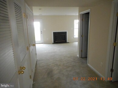 211 Hamilton Ct, Stephens City, VA 22655 - photo 7