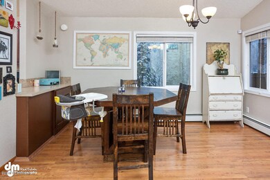 Dining Room_DMD_3865-SMALL