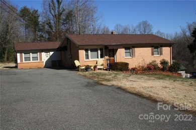 2212 Fallsdale Dr, Gastonia, NC 28052 - photo 3