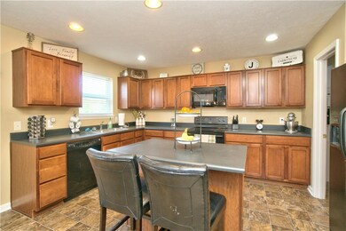 5688 Yorktown Trace, Plainfield, IN 46168 - photo 7