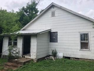 306 Oak St, Shelbyville, TN 37160 - photo 5