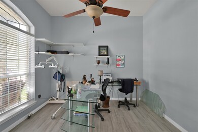 32507 Boulder Park Ct, Conroe, TX 77385 - photo 4