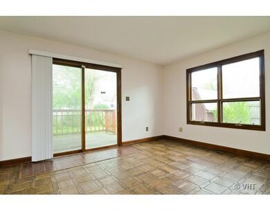 143 S Elmwood Ave, Waukegan, IL 60085 - photo 5