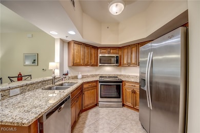 1113 Winding Pines Cir unit 108, Cape Coral, FL 33909 - photo 5