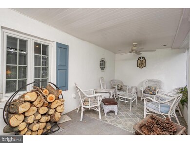 828 Crestview Dr, Springfield, PA 19064 - photo 5