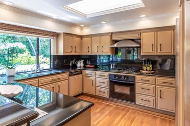 1115 Continental Dr, Menlo Park, CA 94025 - photo 5