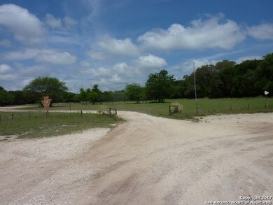 19202 Lovers Ln, Helotes, TX 78023 - photo 6