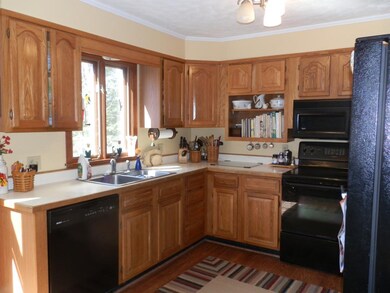 140 Carroll Blvd, Saint Johnsbury, VT 05819 - photo 4