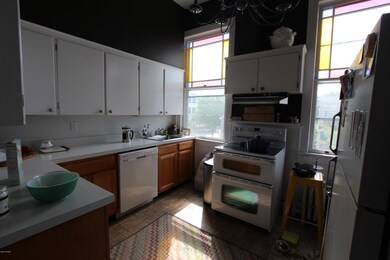 322 Broad St, Milford, PA 18337 - photo 2