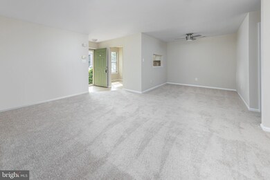 1205 Hawthorne Ct unit 1205, Sewell, NJ 08080 - photo 6