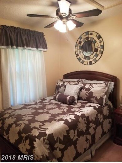 1042 Karen Blvd, Capitol Heights, MD 20743 - photo 7