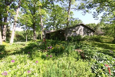 2414 Kathleen St, Fitchburg, WI 53711 - photo 2