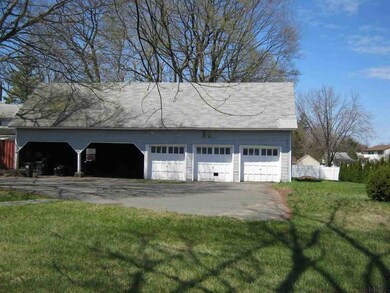 577 Albany Shaker Rd, Albany, NY 12211 - photo 7