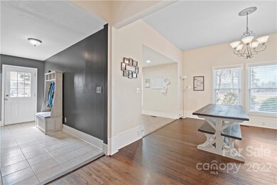 469 Wallace Springs Rd unit 1, Statesville, NC 28677 - photo 5