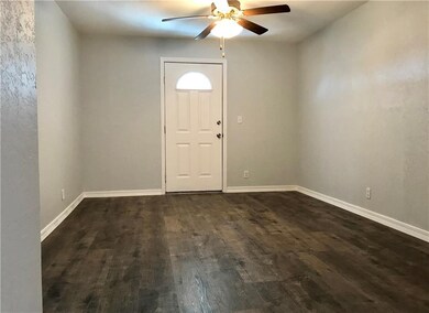 1517 E 3rd St, Elk City, OK 73644 - photo 3