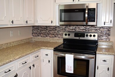 2328 Covington Dr, Morristown, TN 37814 - photo 6