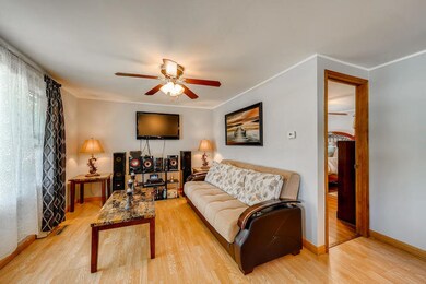 216 Granada Rd, Carpentersville, IL 60110 - photo 4