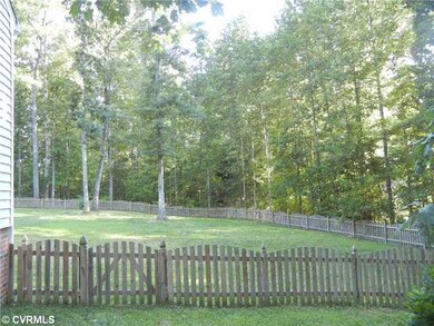 Yard/Garden - Professionally fenced rear yard.