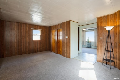 837 14th Ave S, Clinton, IA 52732 - photo 7