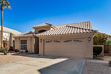 951 N Willow St, Chandler, AZ 85226 - photo 2