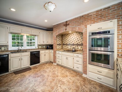 241 Country Creek-11