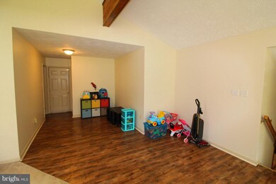 675 Fieldstone Dr, Bunker Hill, WV 25413 - photo 3