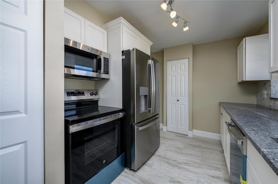 11425 47th Ave N, Saint Petersburg, FL 33708 - photo 7