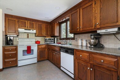 38 Diandy Rd, Sagamore Beach, MA 02562 - photo 5
