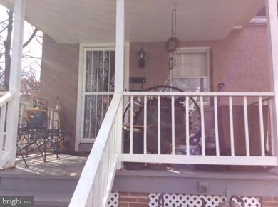 5807 Roanoke Ave, Riverdale, MD 20737 - photo 2