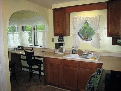 134 Rogers Rd, Kittery, ME 03904 - photo 4