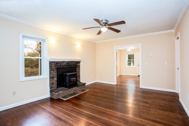 100 Flynt St, Palmer, MA 01069 - photo 5