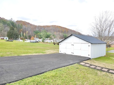 146 Redsky Rd, Princeton, WV 24739 - photo 7