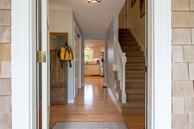 Front entry way.