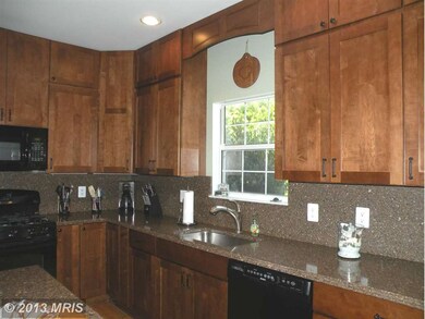 11050 Grassy Knoll Terrace, Germantown, MD 20876 - photo 3