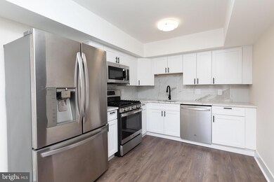 201 M Hampton Crossing Condiminiums, Southampton, PA 18966 - photo 4